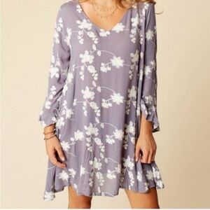 Altar'd-State Cool Grey White Floral Embroidered Bell Sleeve Cut-Out Back Mini S